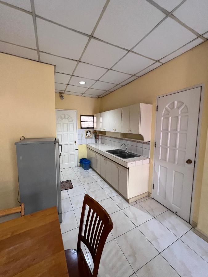 Golden Belle Apartelle And Suites Davao City Exteriér fotografie